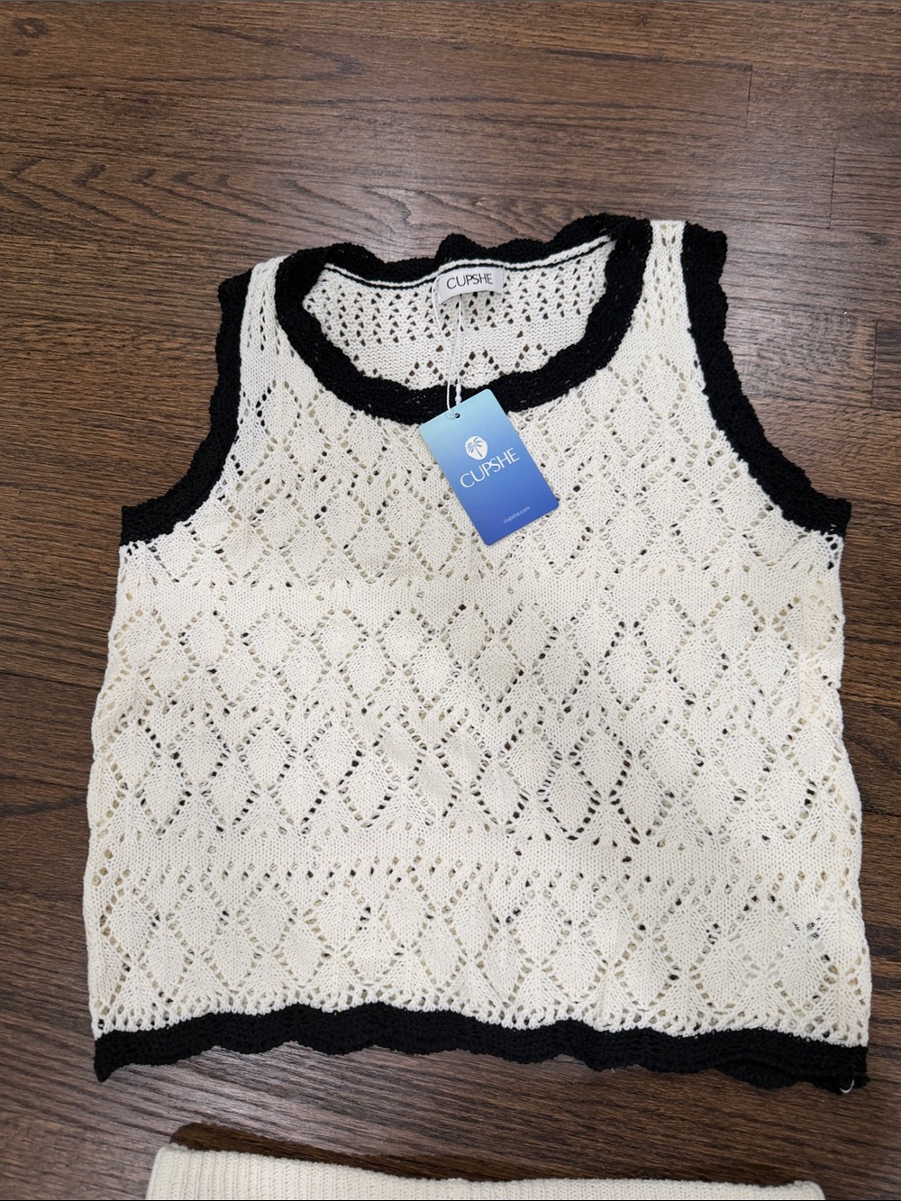 Cupshe Cream Knit High-Waist Shorts with Black Trim and tank top set - Picture 5 of 8